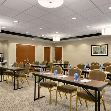 Hampton Inn & Suites Mahwah Exterior photo
